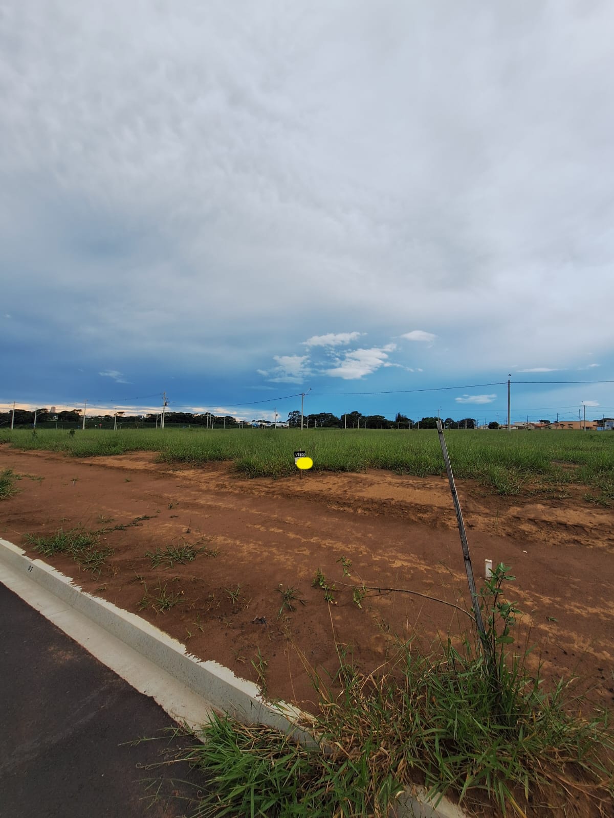 Terreno no bairro Jardim Arizona à Venda