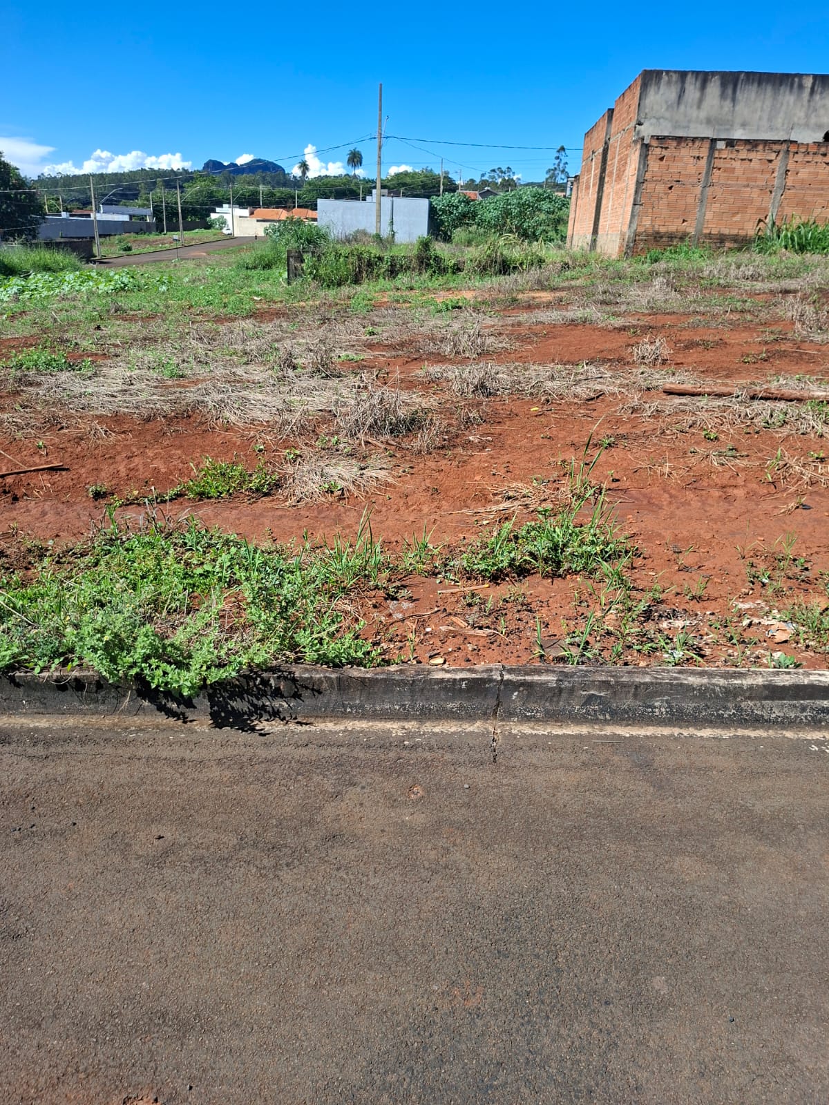 Terreno no bairro NT à Venda