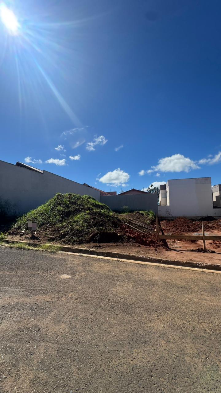 Terreno no bairro Residencial José de Carlos à Venda