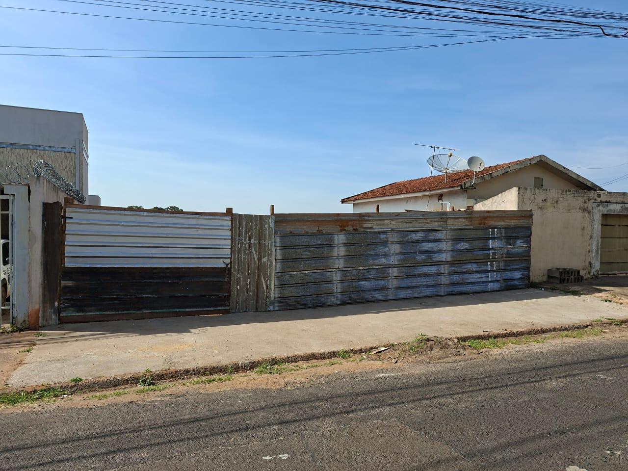 Terreno no bairro Jardim Aeroporto I à Venda