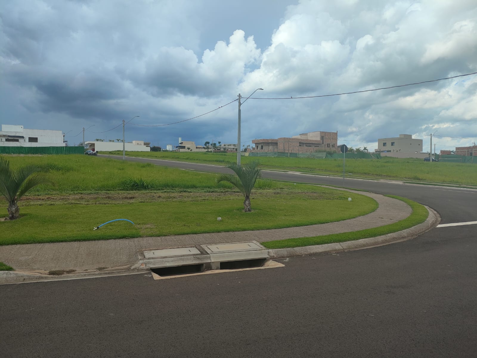 Terreno no bairro Reserva dos Ipes à Venda