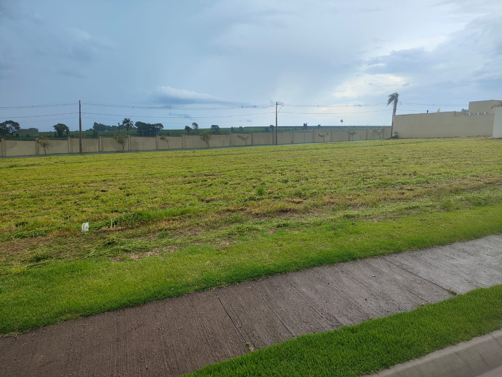Terreno no bairro Reserva dos Ipes à Venda