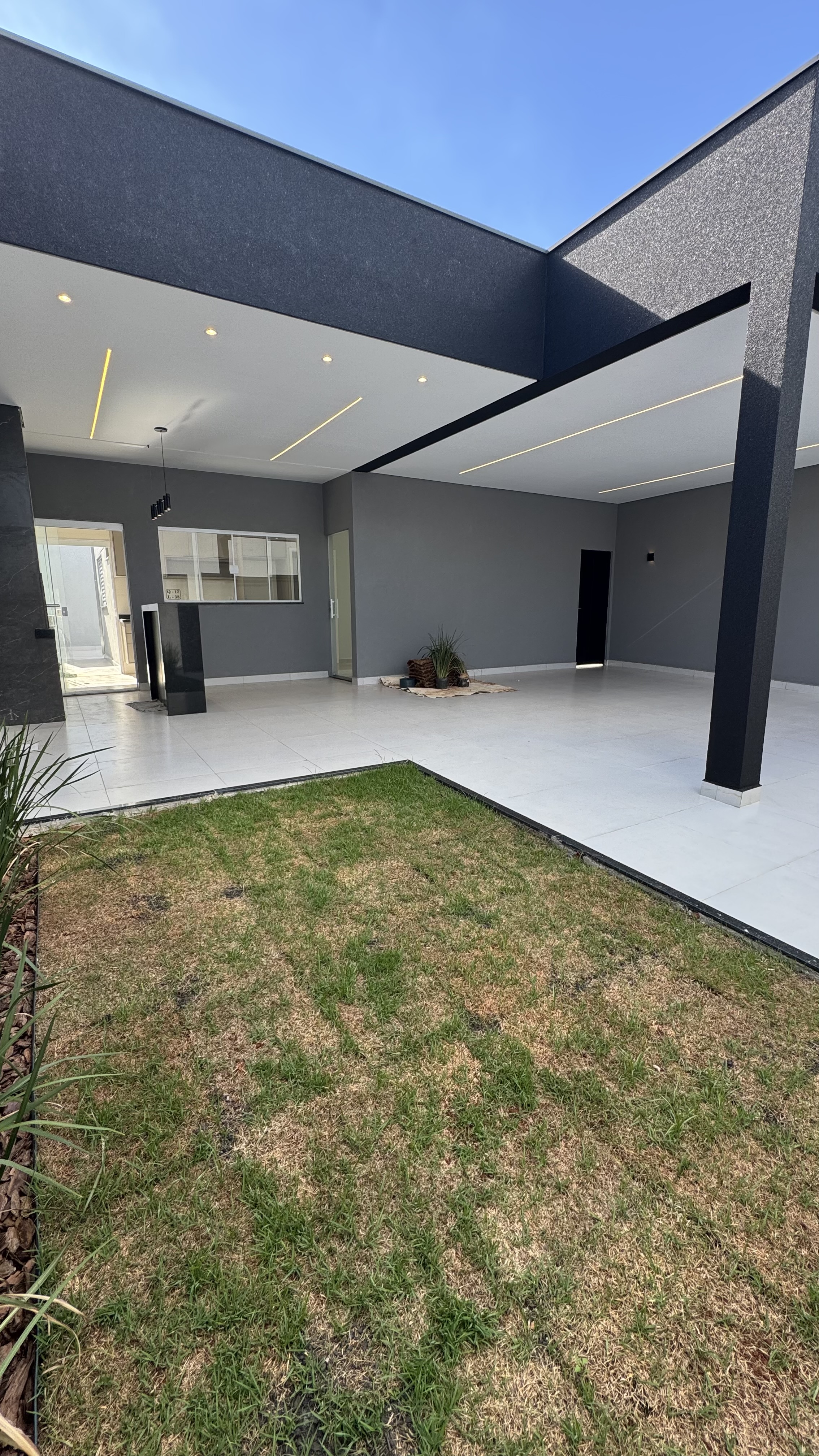 Casa no bairro Parque dos Coqueiros à Venda