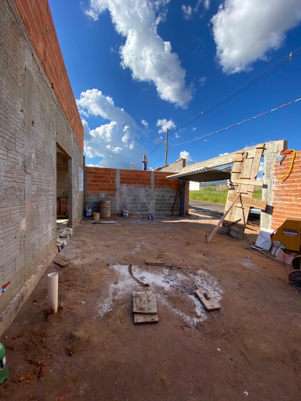 Casa no bairro Jardim Pulicano à Venda