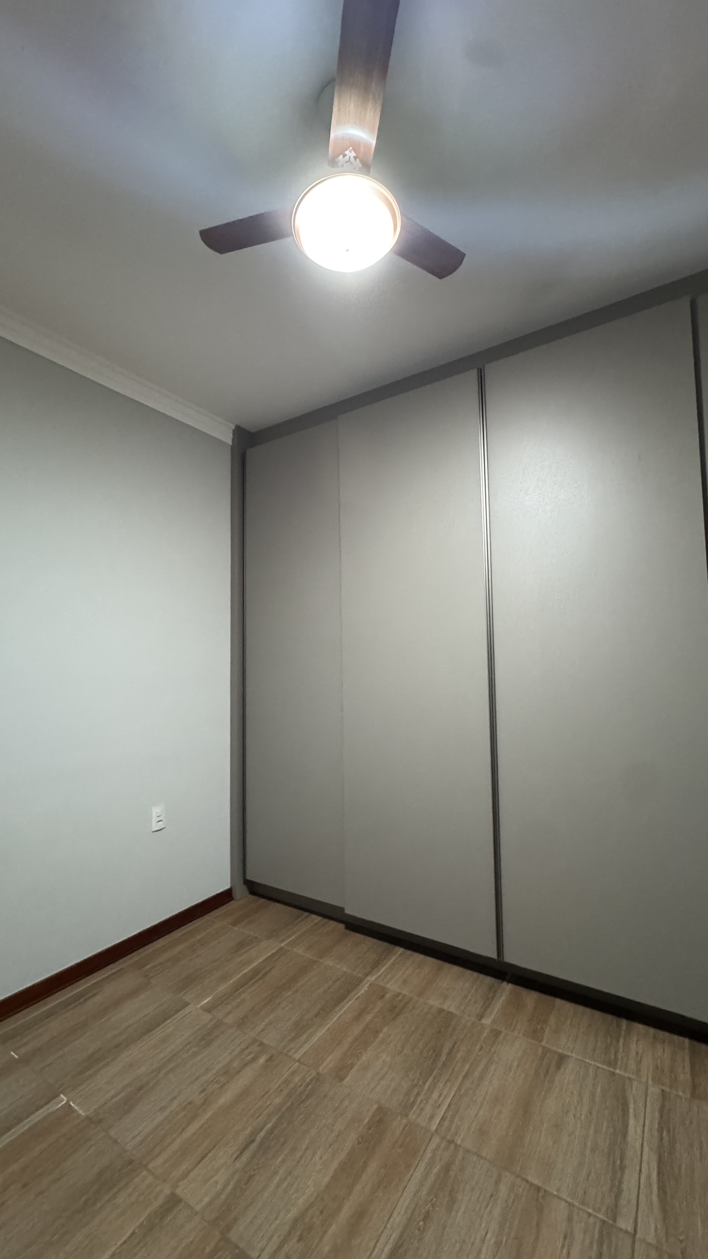 Casa no bairro Vila Santos Dumont à Venda