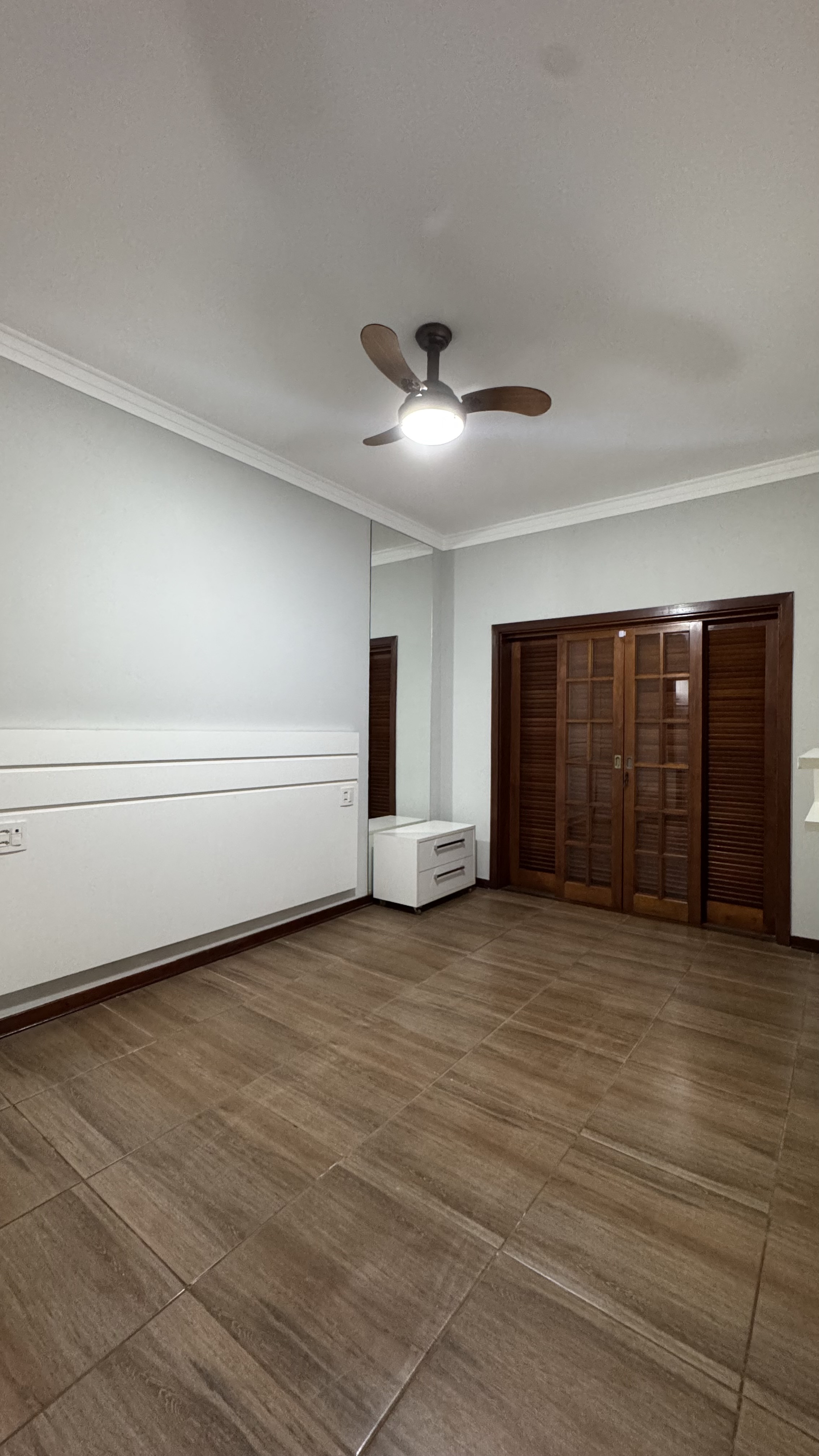 Casa no bairro Vila Santos Dumont à Venda