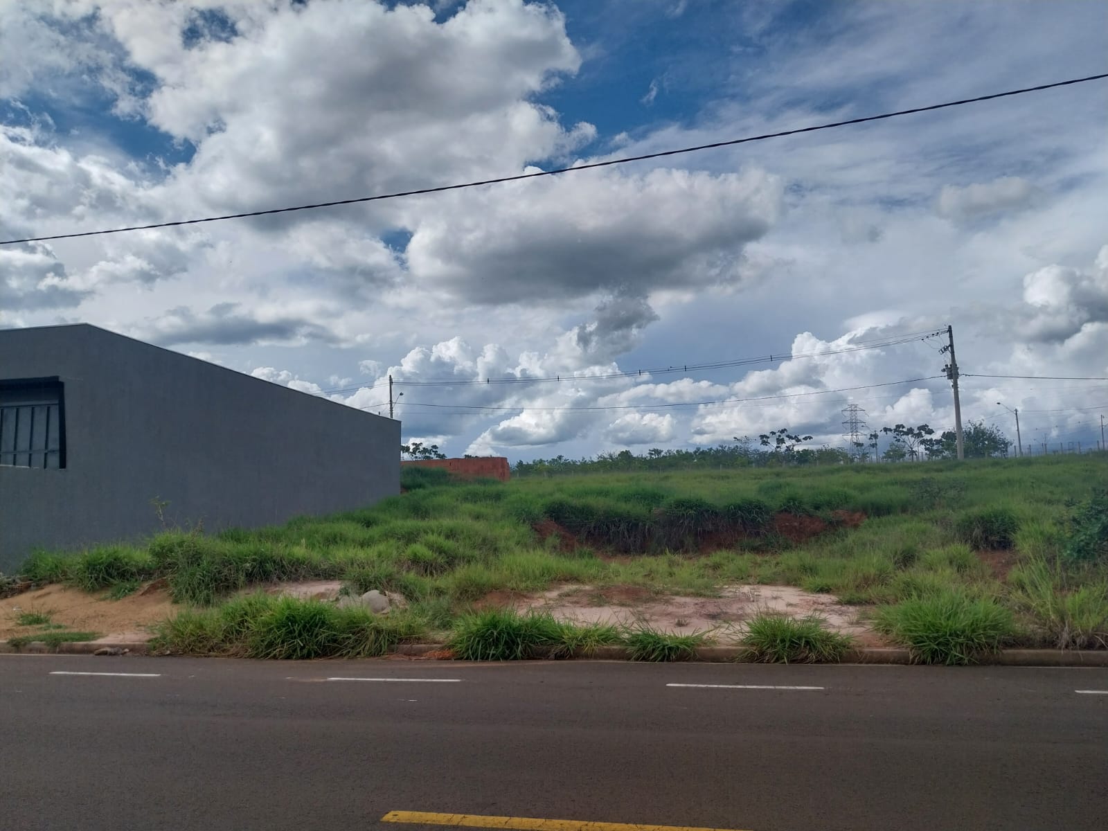 Terreno no bairro Loteamento Quinta do Oeste à Venda