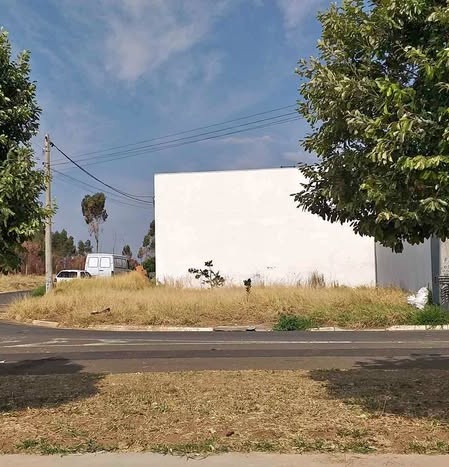 Terreno no bairro Residencial Zanetti à Venda