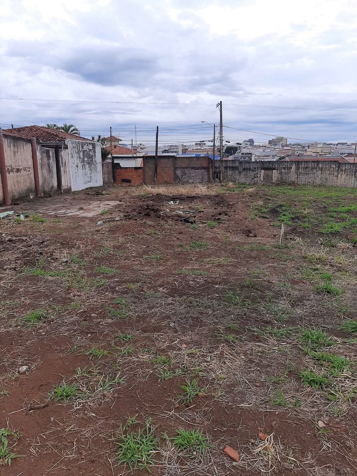 Terreno no bairro Jardim Líbano à Venda