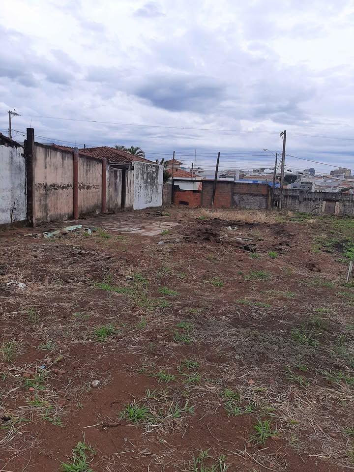 Terreno no bairro Jardim Líbano à Venda