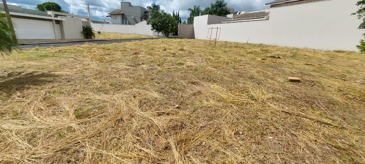 Terreno no bairro Residencial Amazonas à Venda