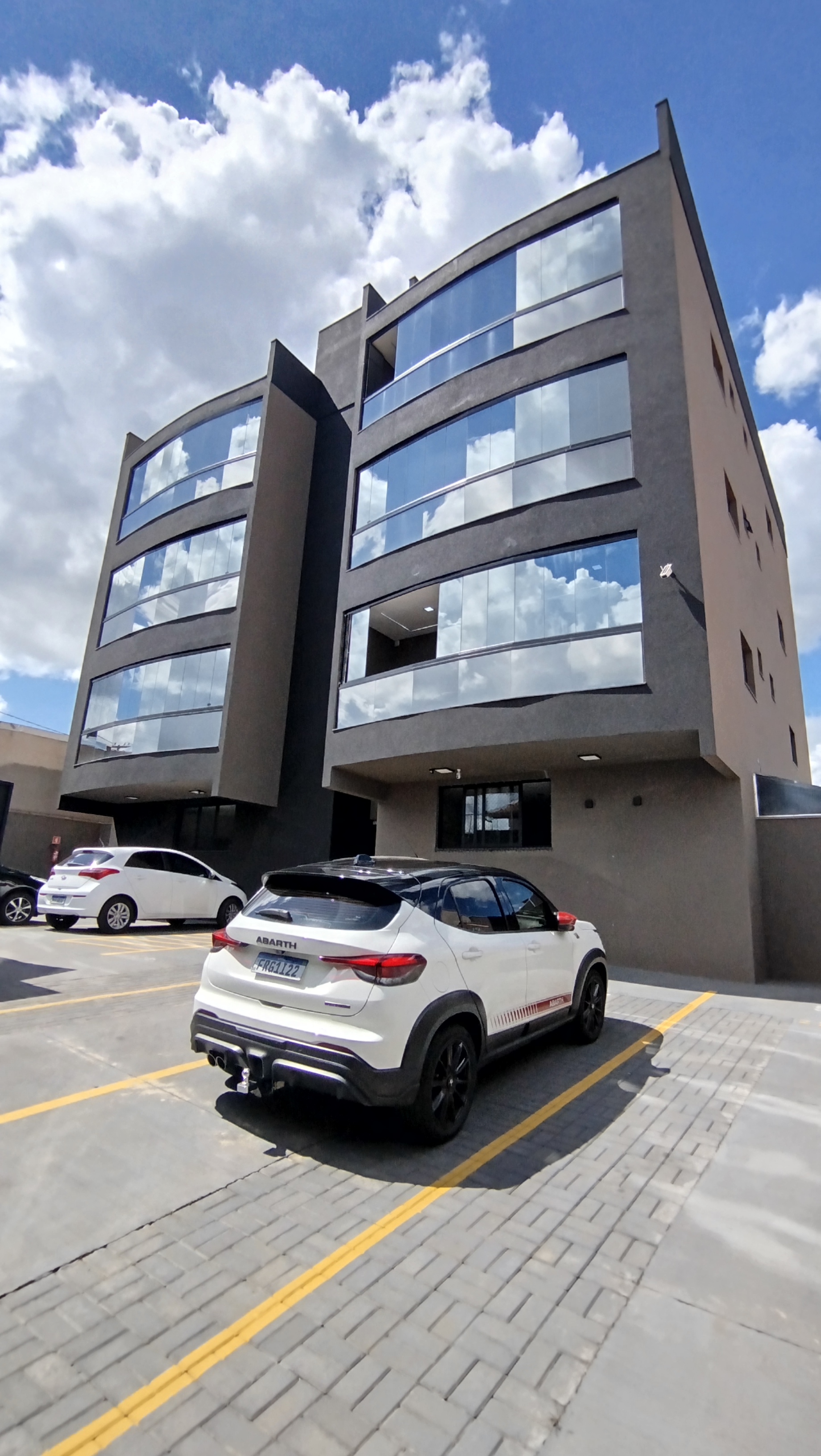 Apartamento no bairro Parque Moema à Venda