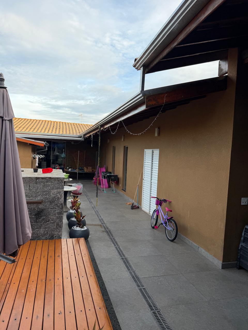 Casa no bairro Parque Santa Hilda à Venda