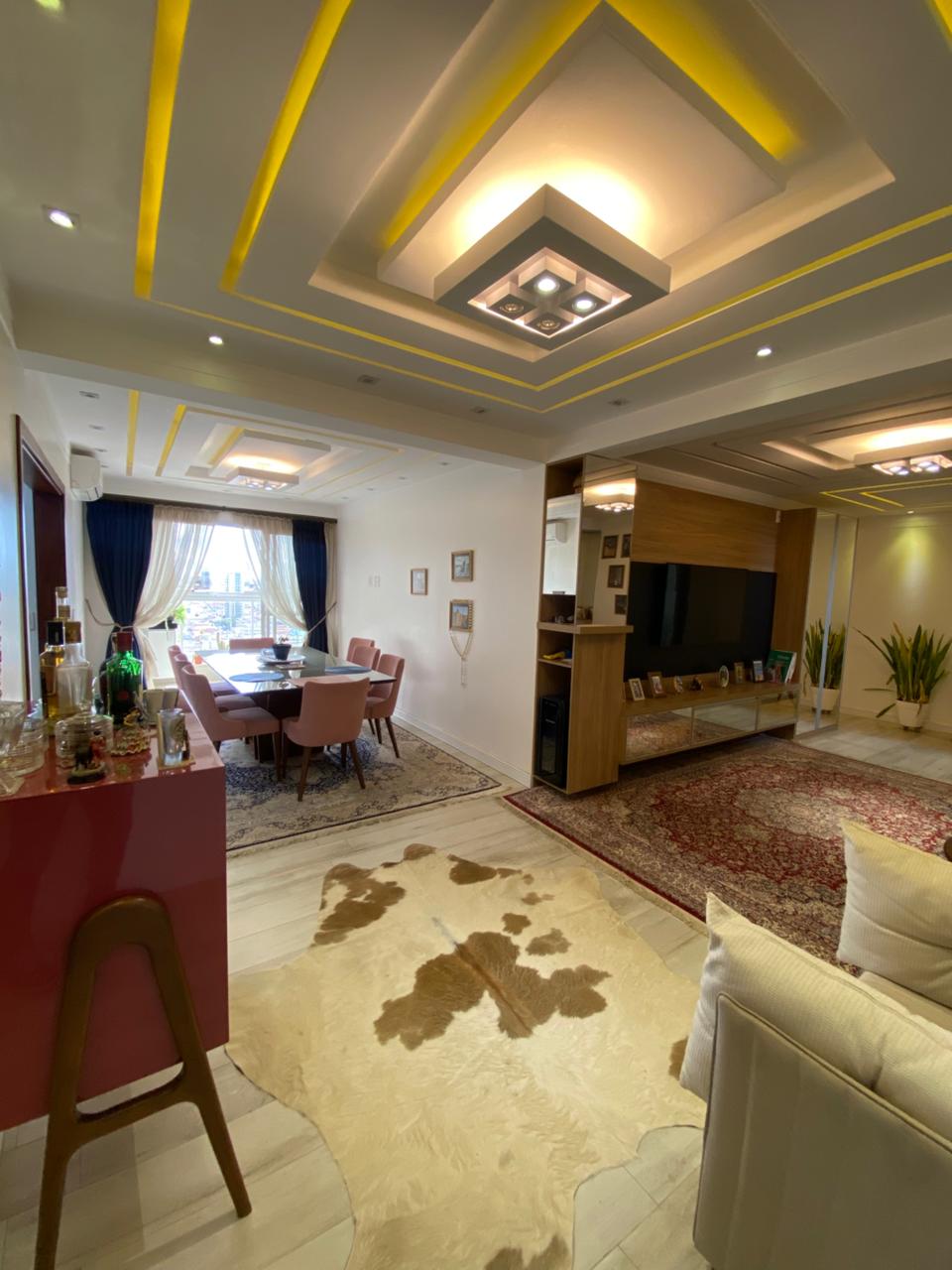 Apartamento no Centro à Venda