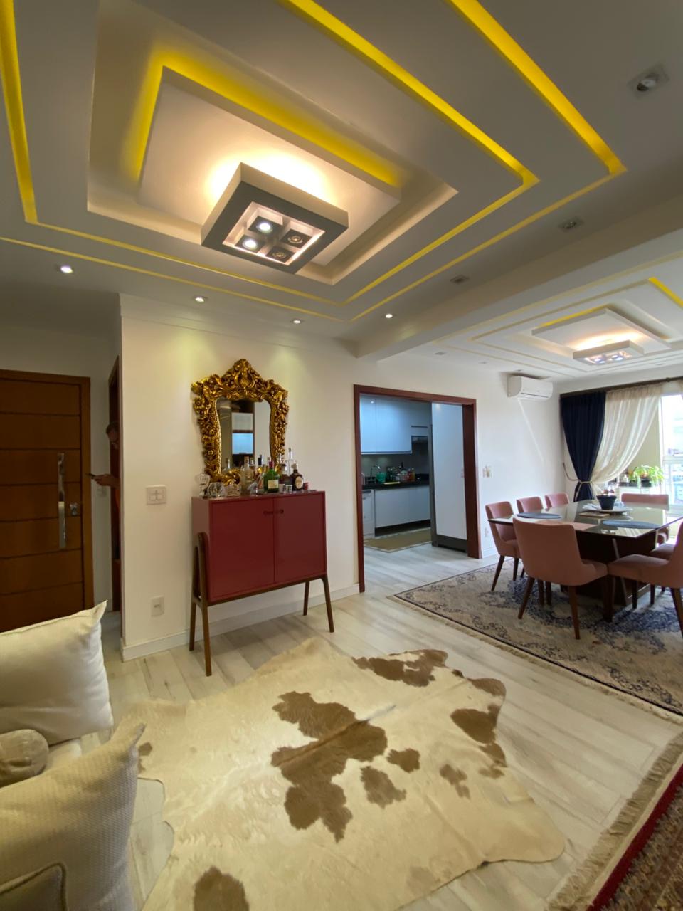 Apartamento no Centro à Venda