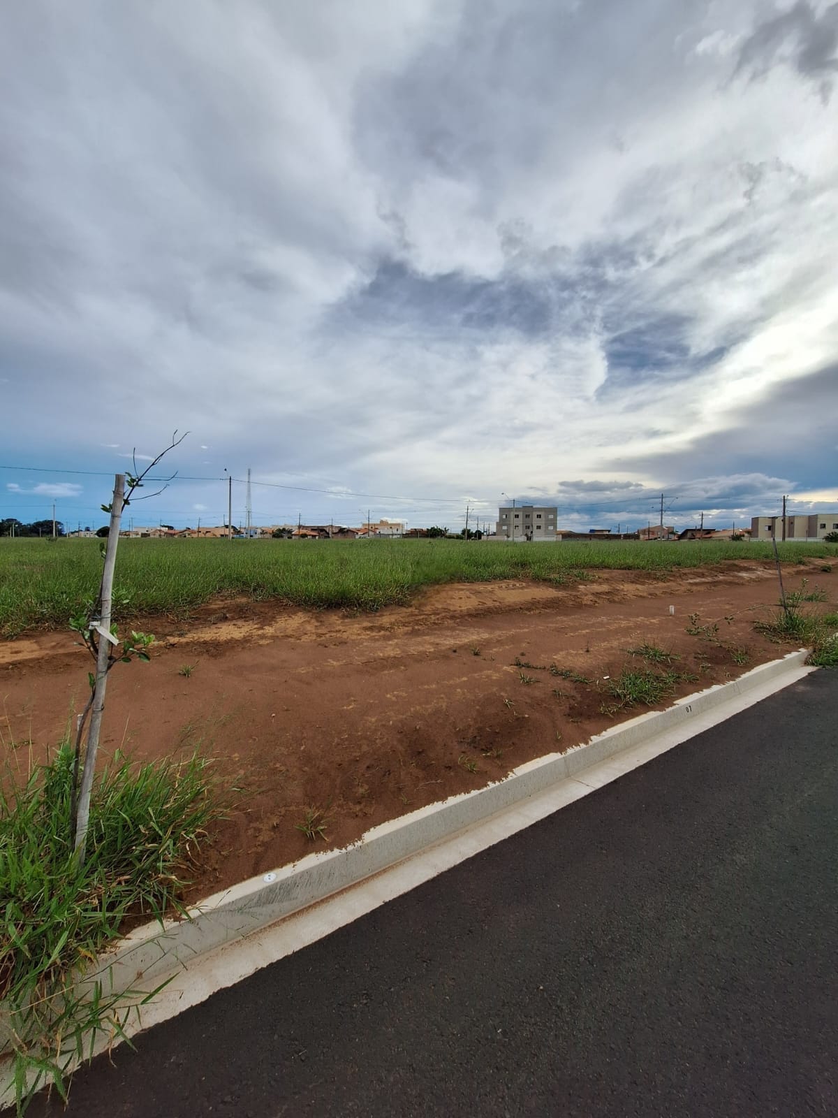 Terreno no bairro Jardim Arizona à Venda
