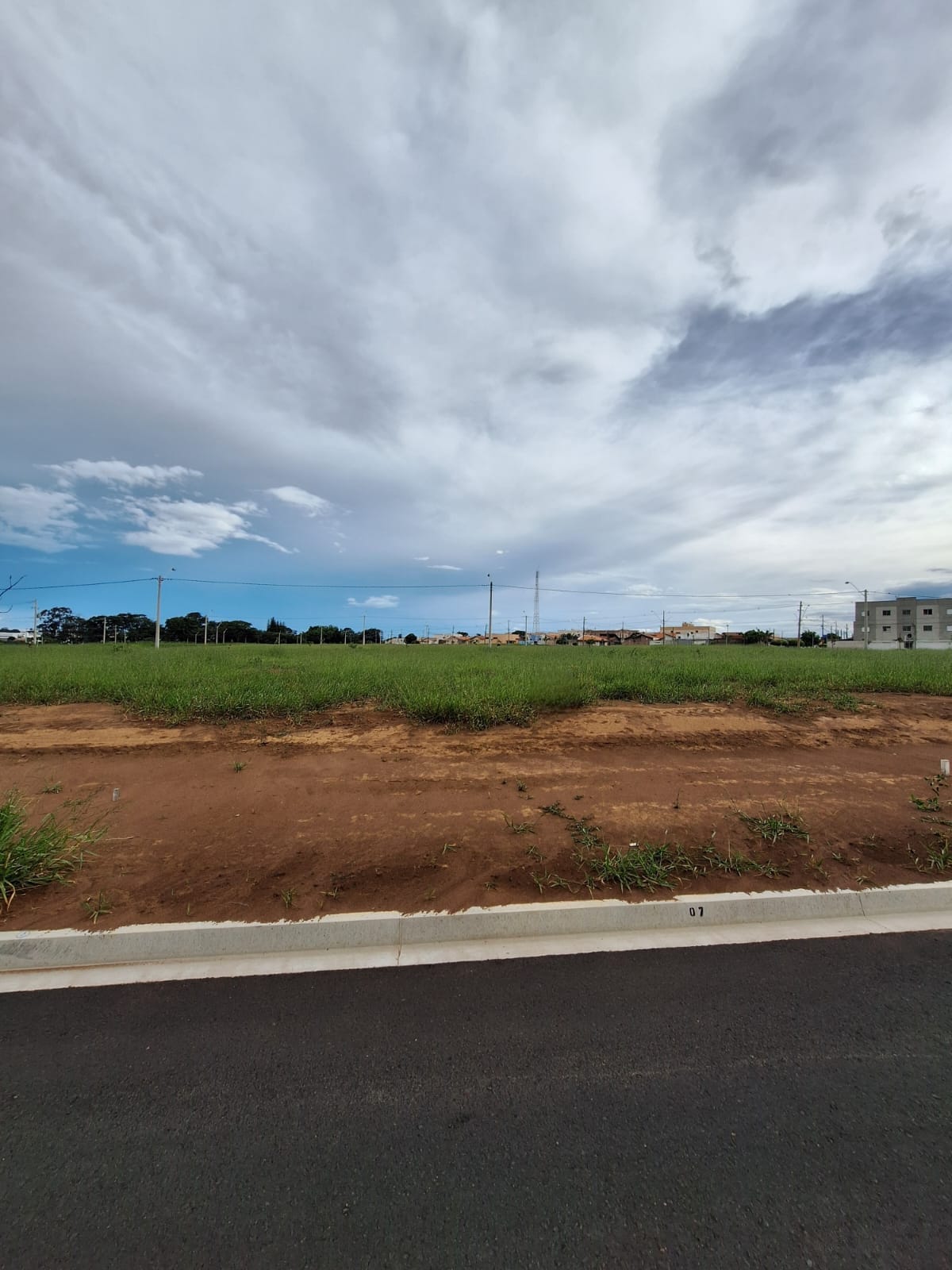 Terreno no bairro Jardim Arizona à Venda