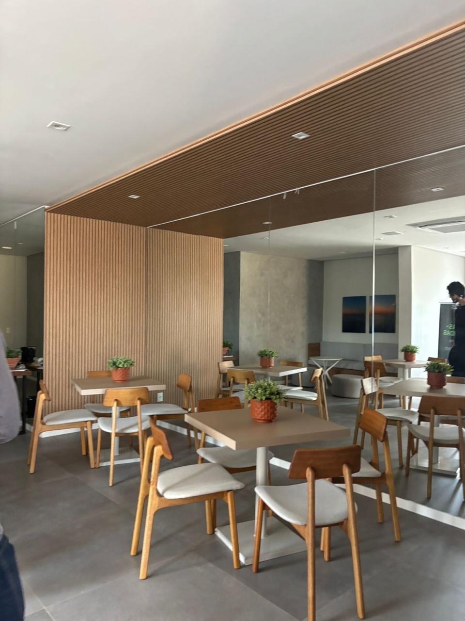 Apartamento em Floriano Residence à Venda