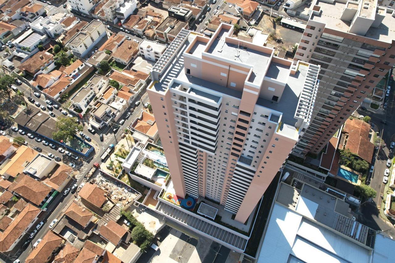 Apartamento em Floriano Residence à Venda