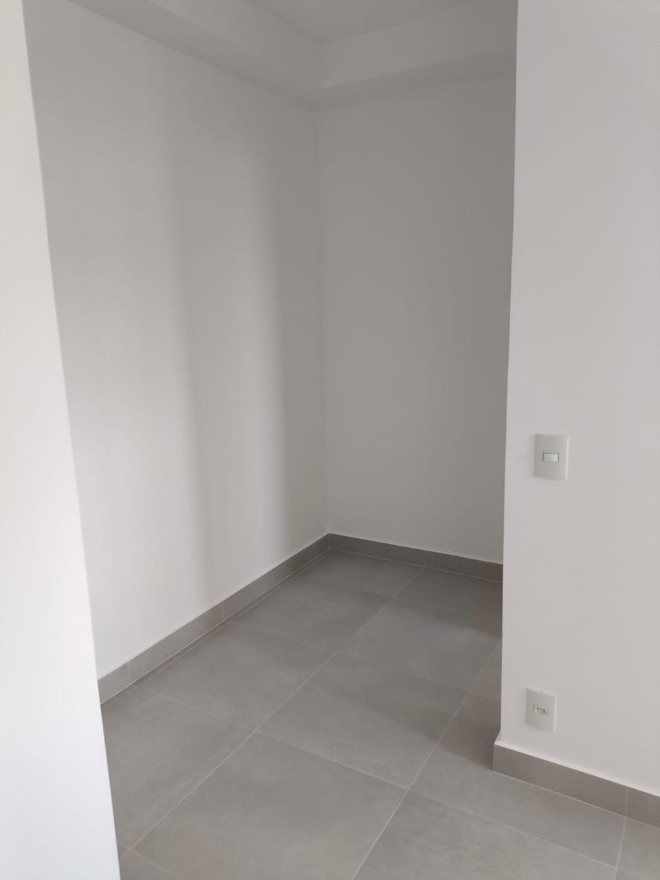 Apartamento em Floriano Residence à Venda