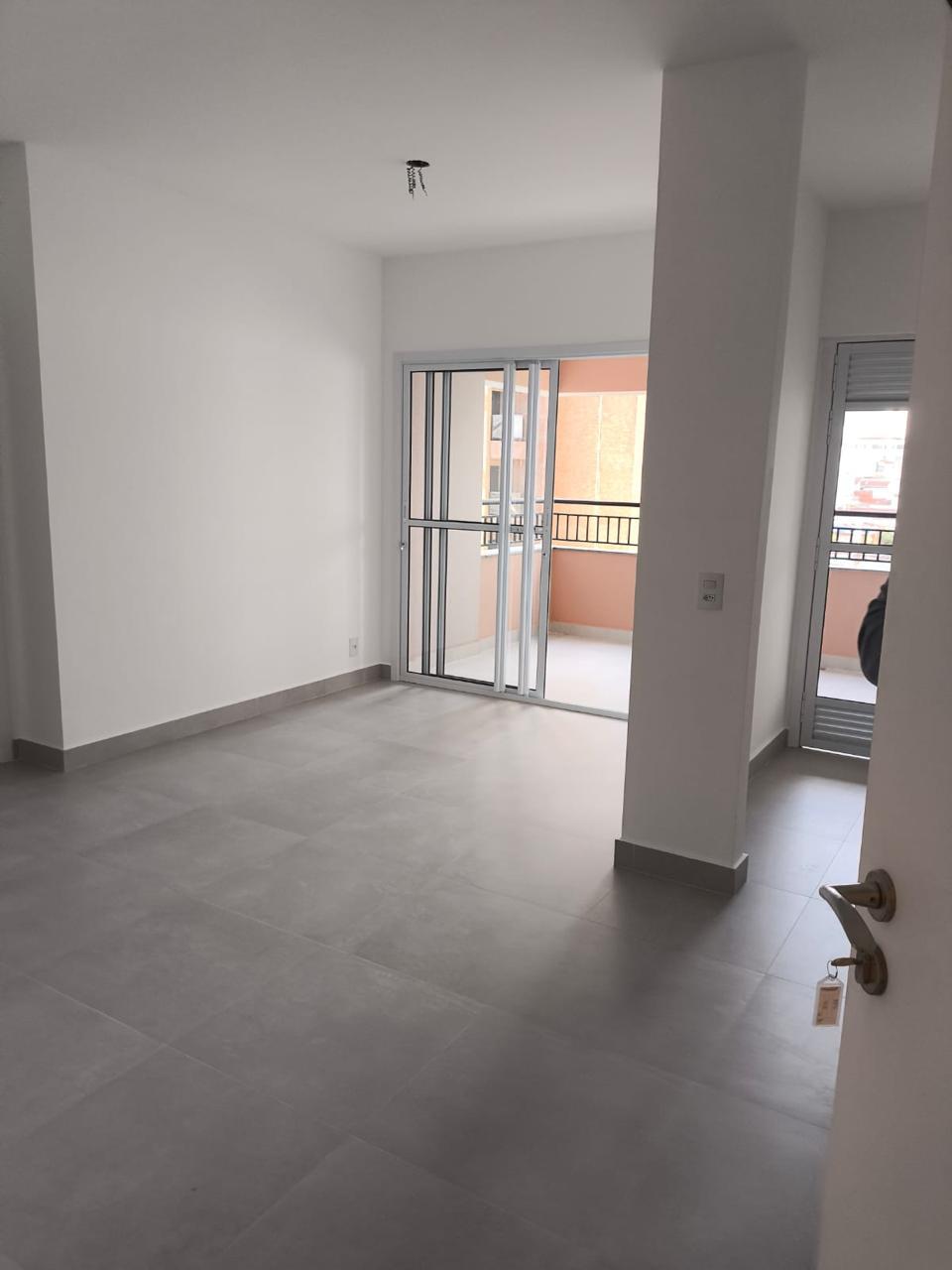 Apartamento em Floriano Residence à Venda