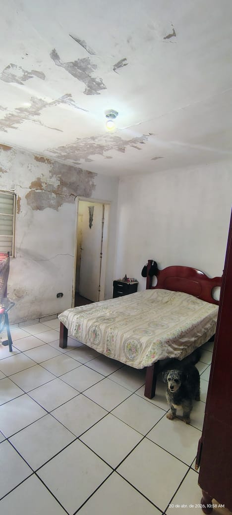 Casa no Centro à Venda