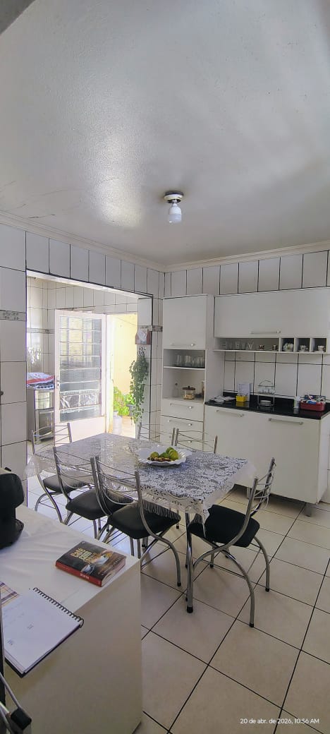 Casa no Centro à Venda