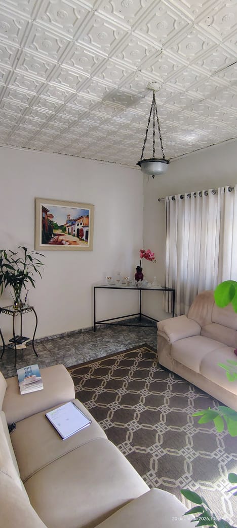 Casa no Centro à Venda