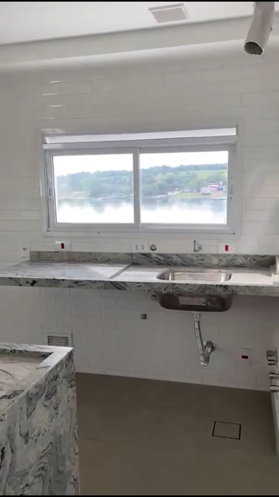 Apartamento no bairro Conjunto Habitacional São José à Venda