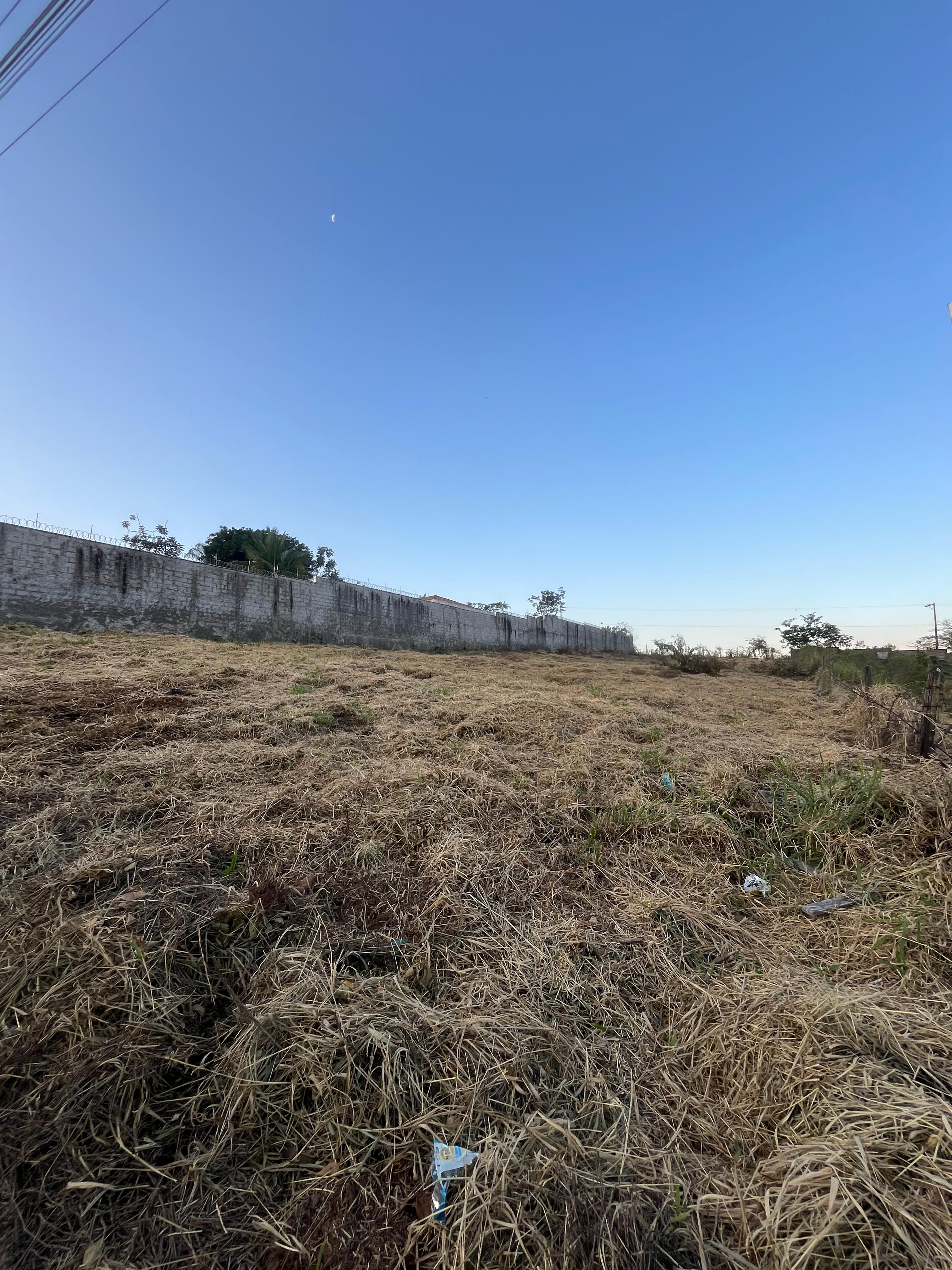 Terreno no bairro Jardim Palestina à Venda