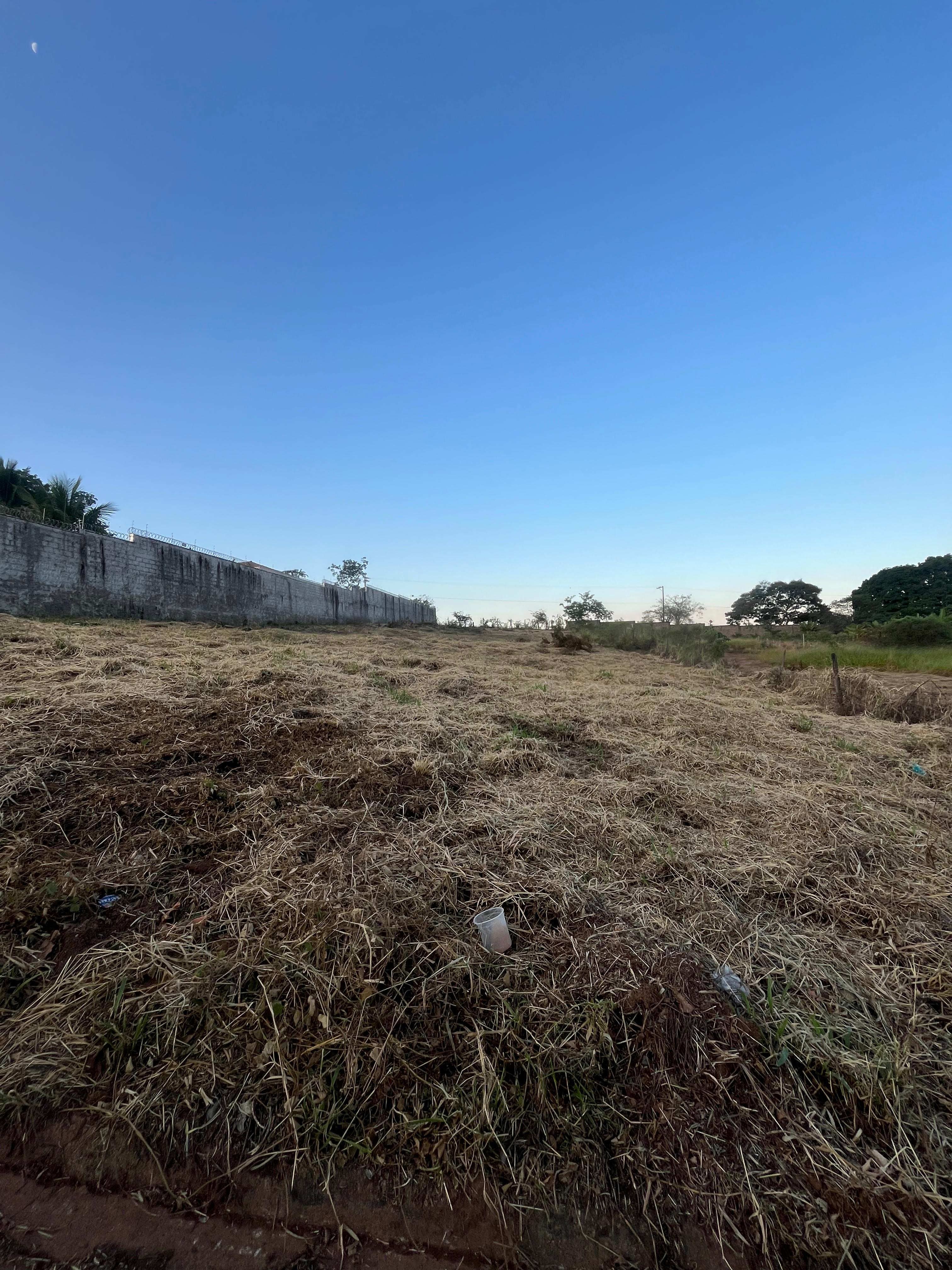 Terreno no bairro Jardim Palestina à Venda