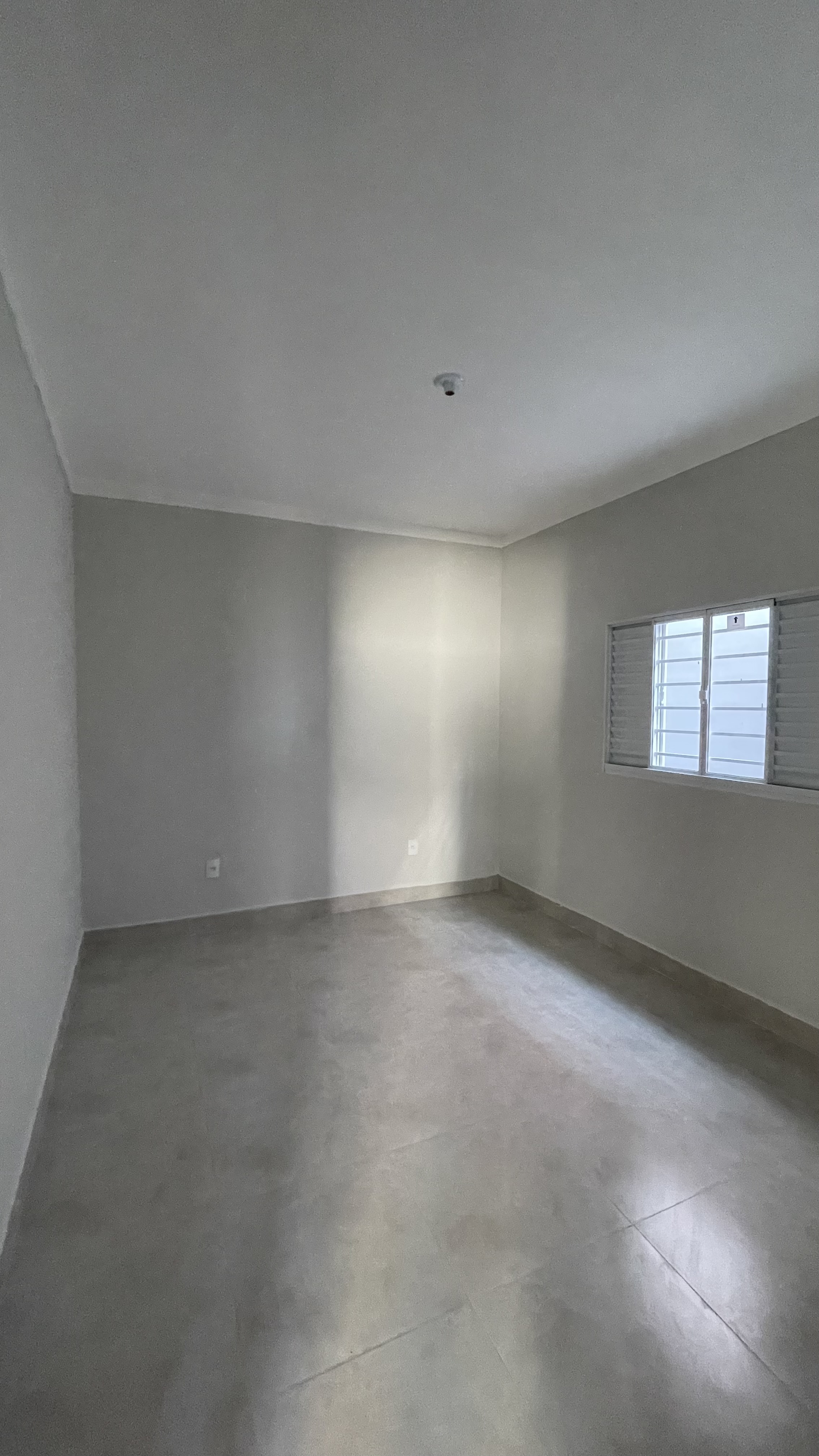 Casa no bairro Jardim Santa Bárbara à Venda