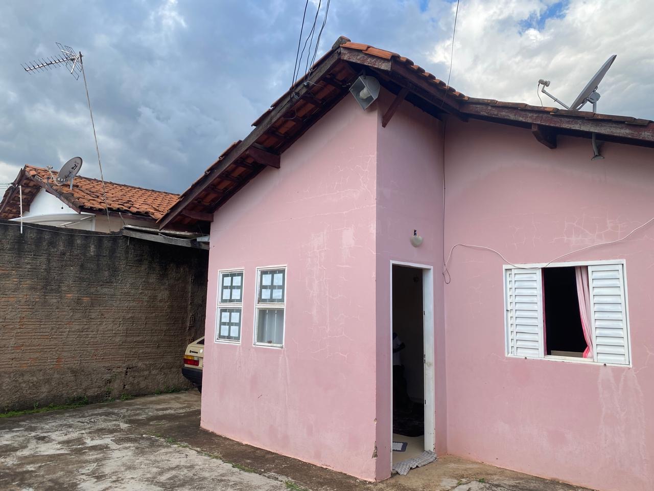 Casa no bairro Jardim Pulicano à Venda