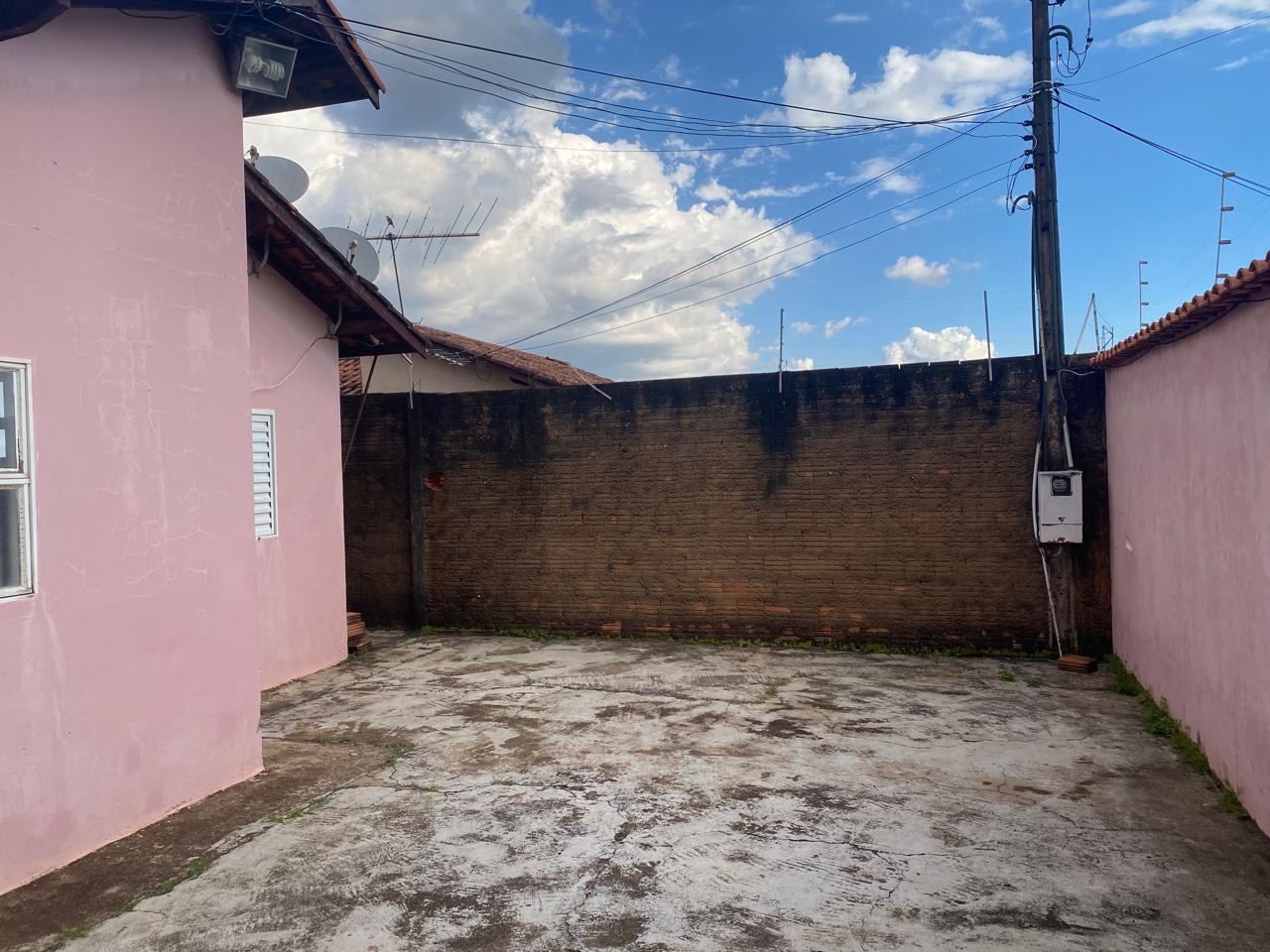 Casa no bairro Jardim Pulicano à Venda