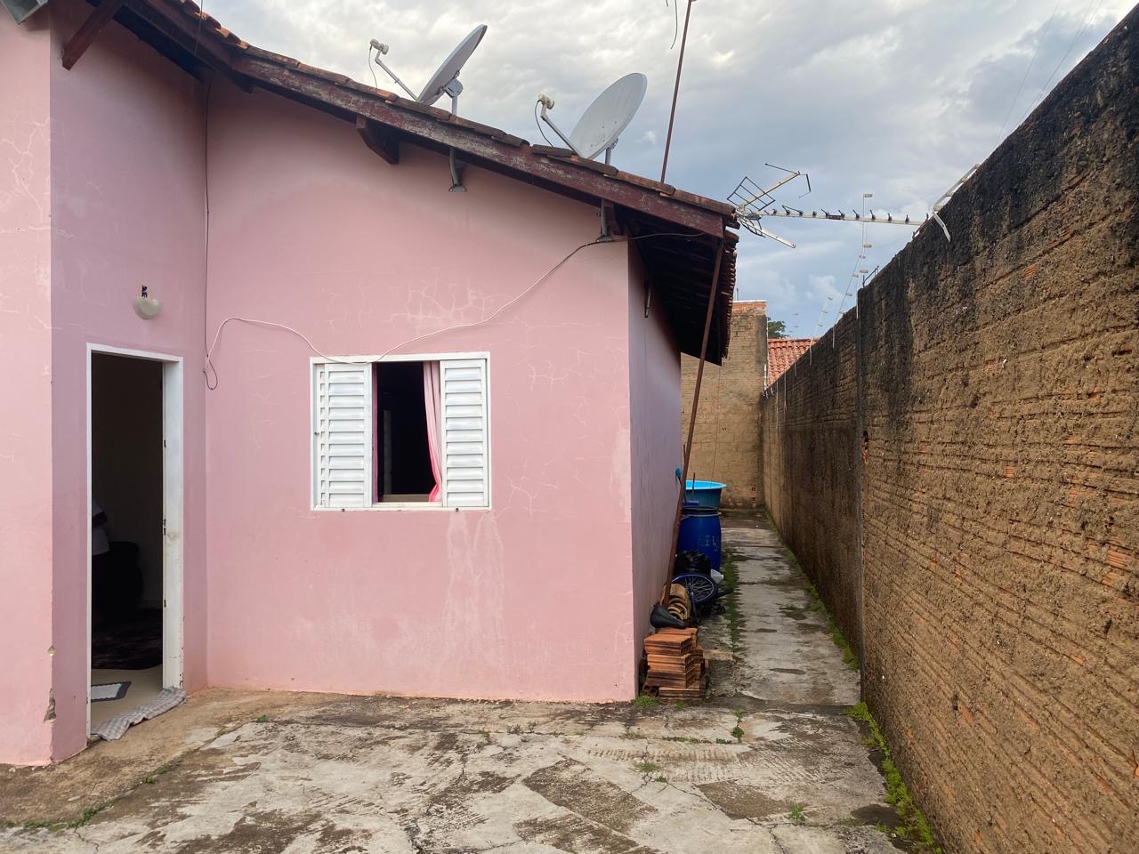 Casa no bairro Jardim Pulicano à Venda