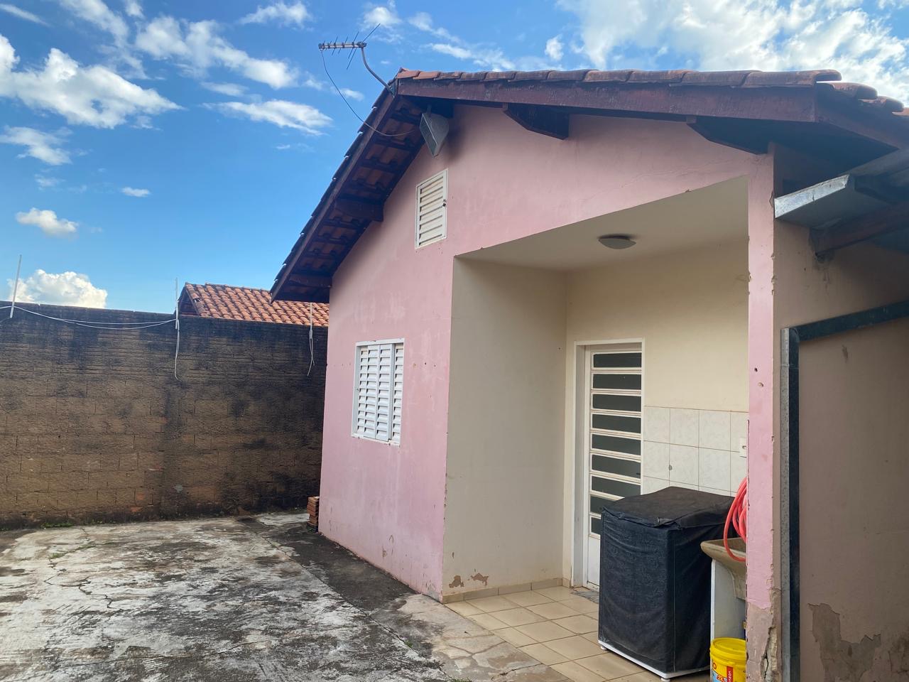 Casa no bairro Jardim Pulicano à Venda