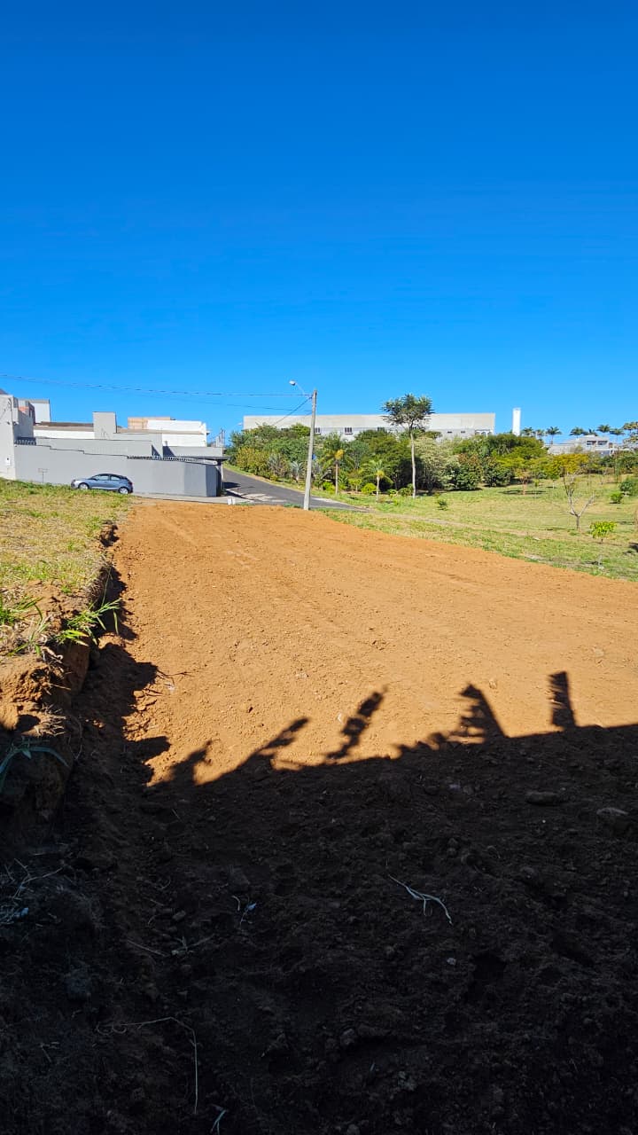 Terreno no bairro Jardim Três Colinas à Venda