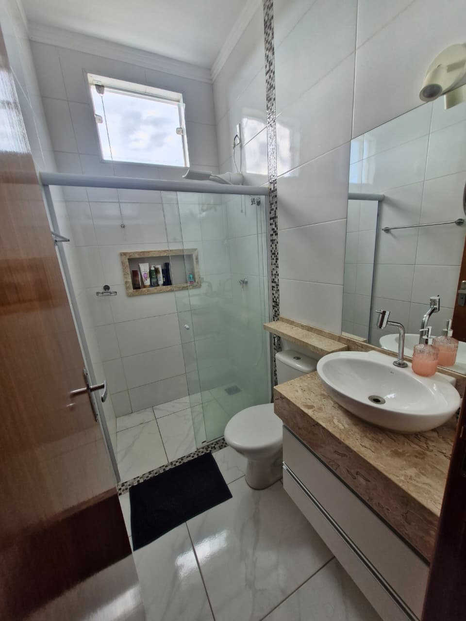 Apartamento no bairro Belvedere Bandeirante à Venda