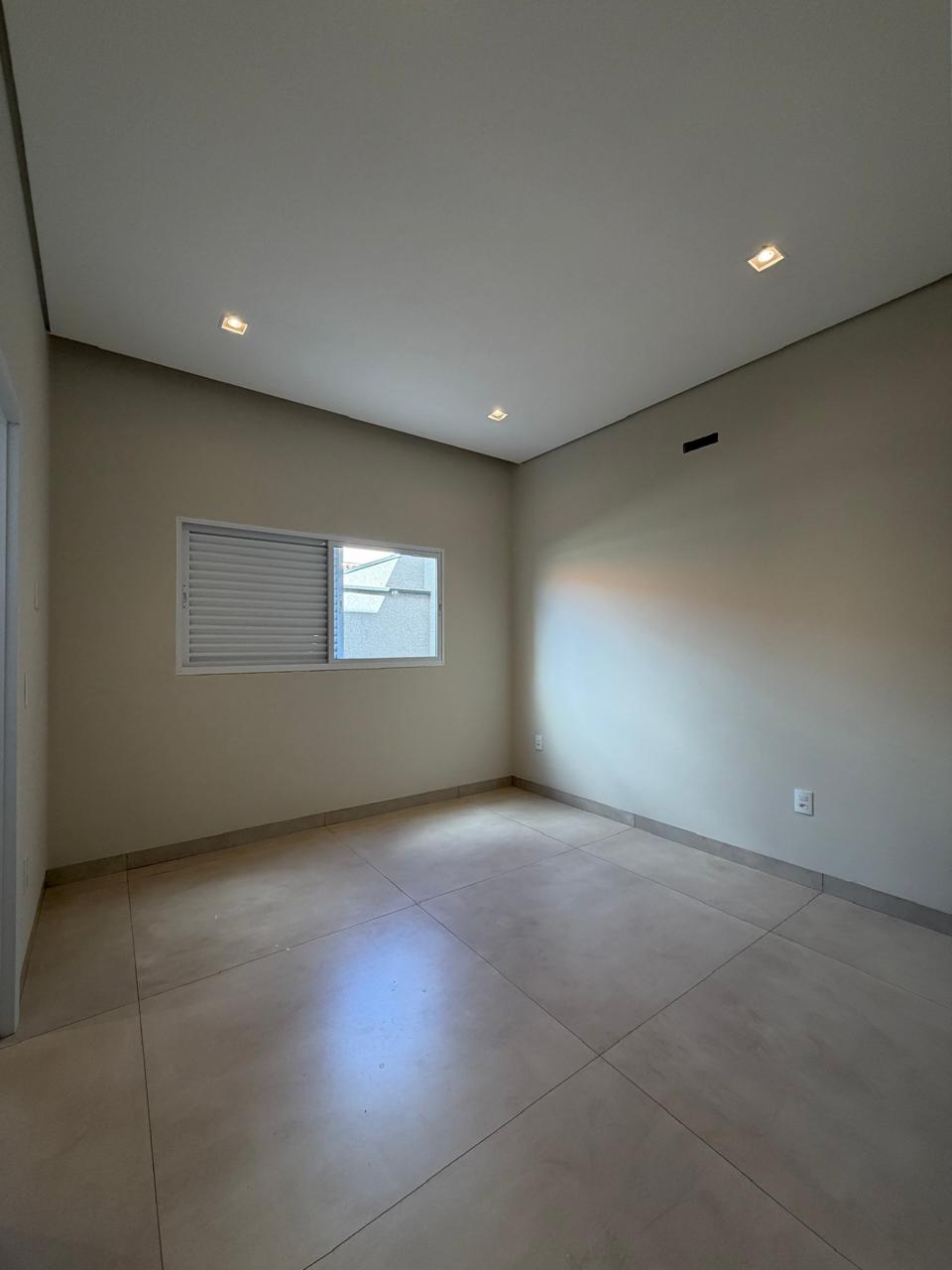 Casa no bairro Prolongamento Jardim Doutor Antônio Petráglia à Venda