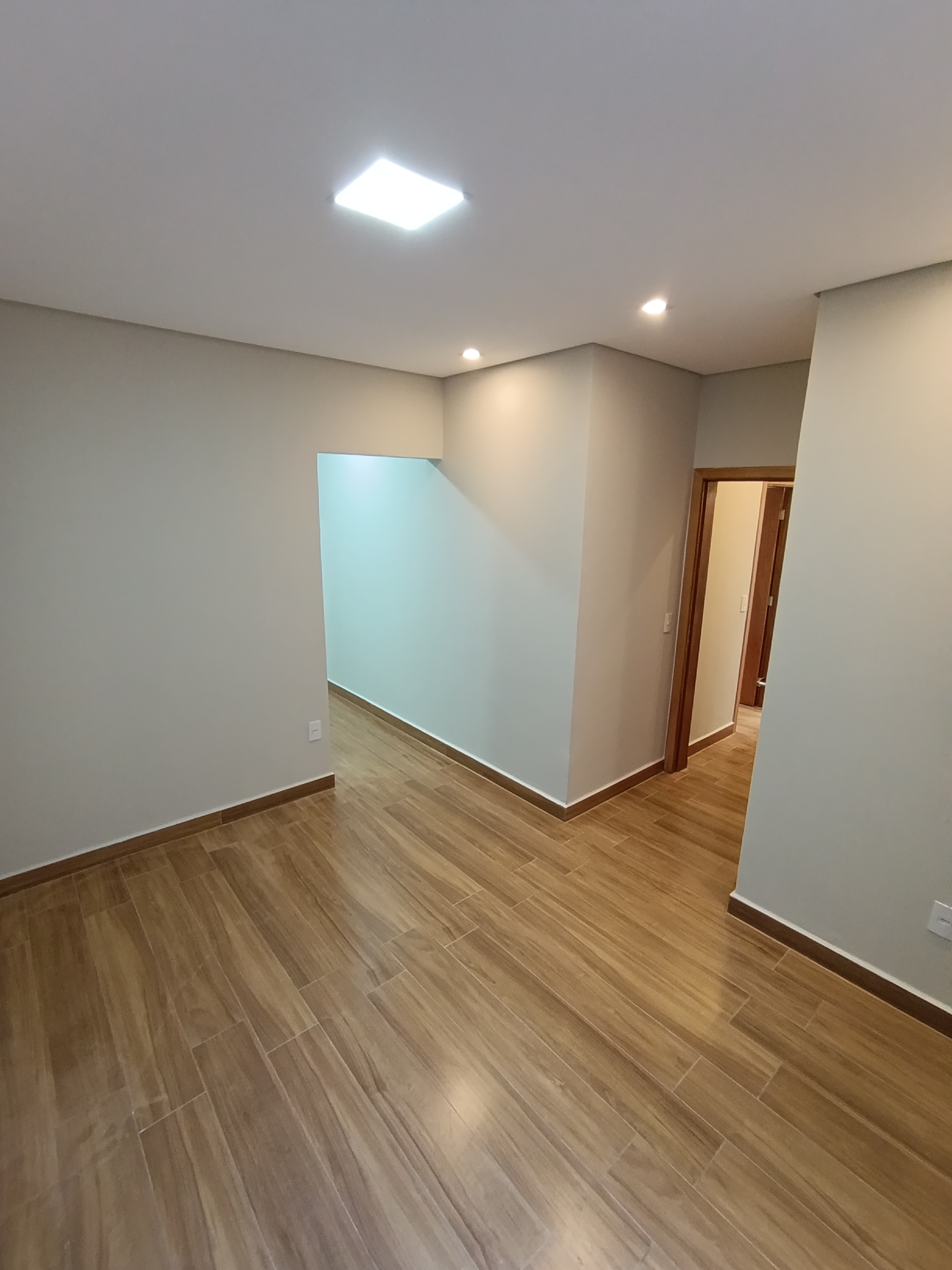 Casa no bairro Esplanada Primo Meneghetti II à Venda