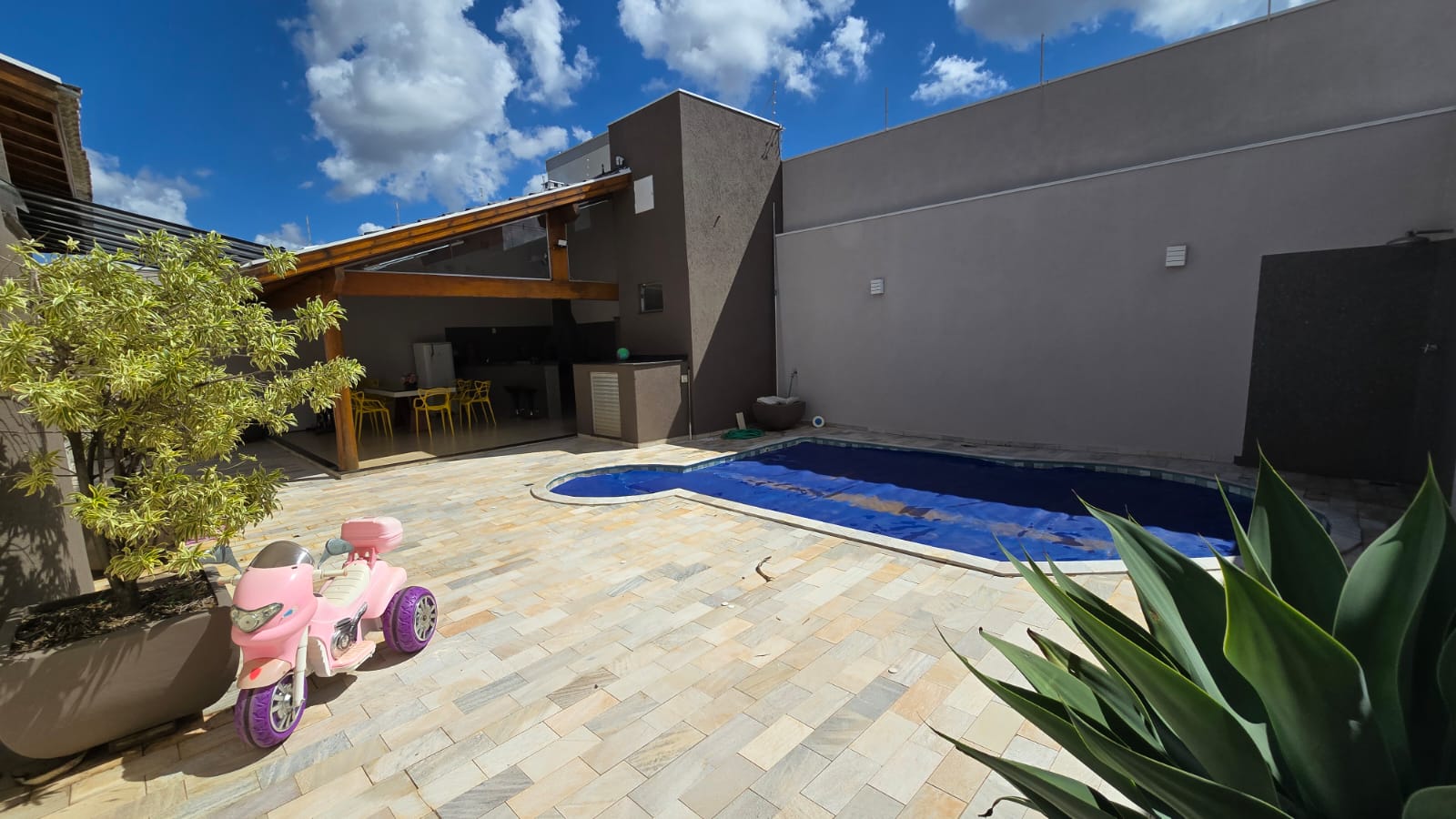 Casa no bairro Parque Moema à Venda