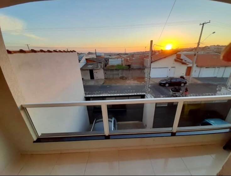 Apartamento no bairro Jardim Luiza à Venda