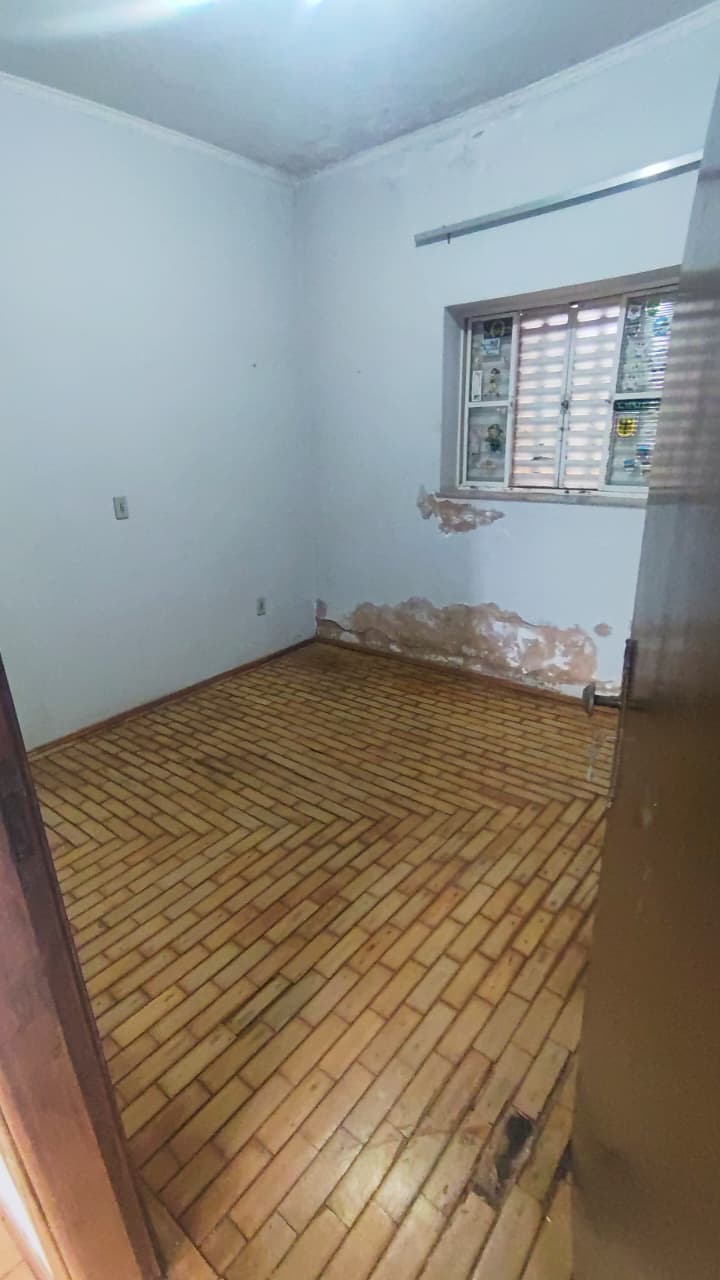 Casa no Centro à Venda