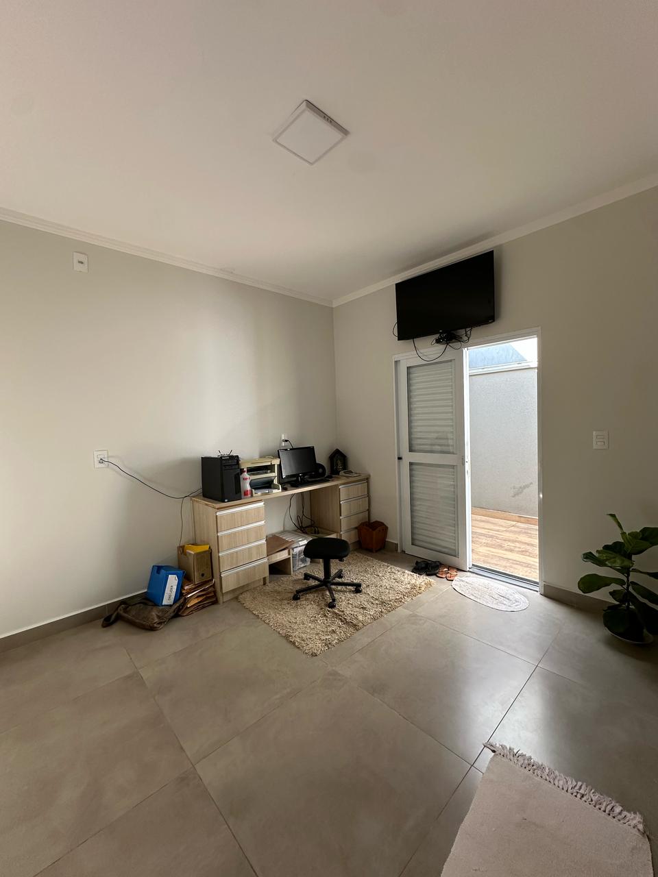 Casa no bairro Esplanada Primo Meneghetti II à Venda