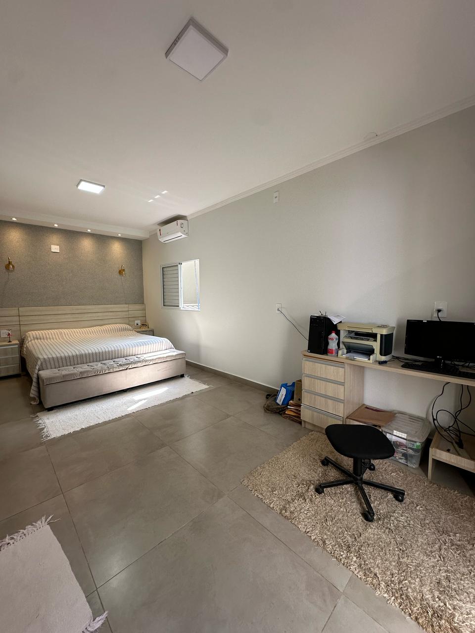 Casa no bairro Esplanada Primo Meneghetti II à Venda