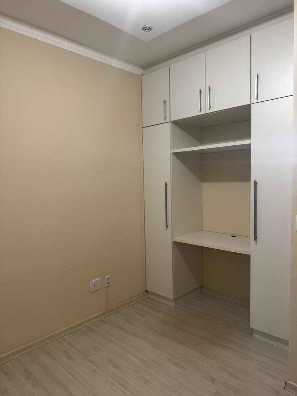 Apartamento no bairro Esplanada Primo Meneghetti à Venda