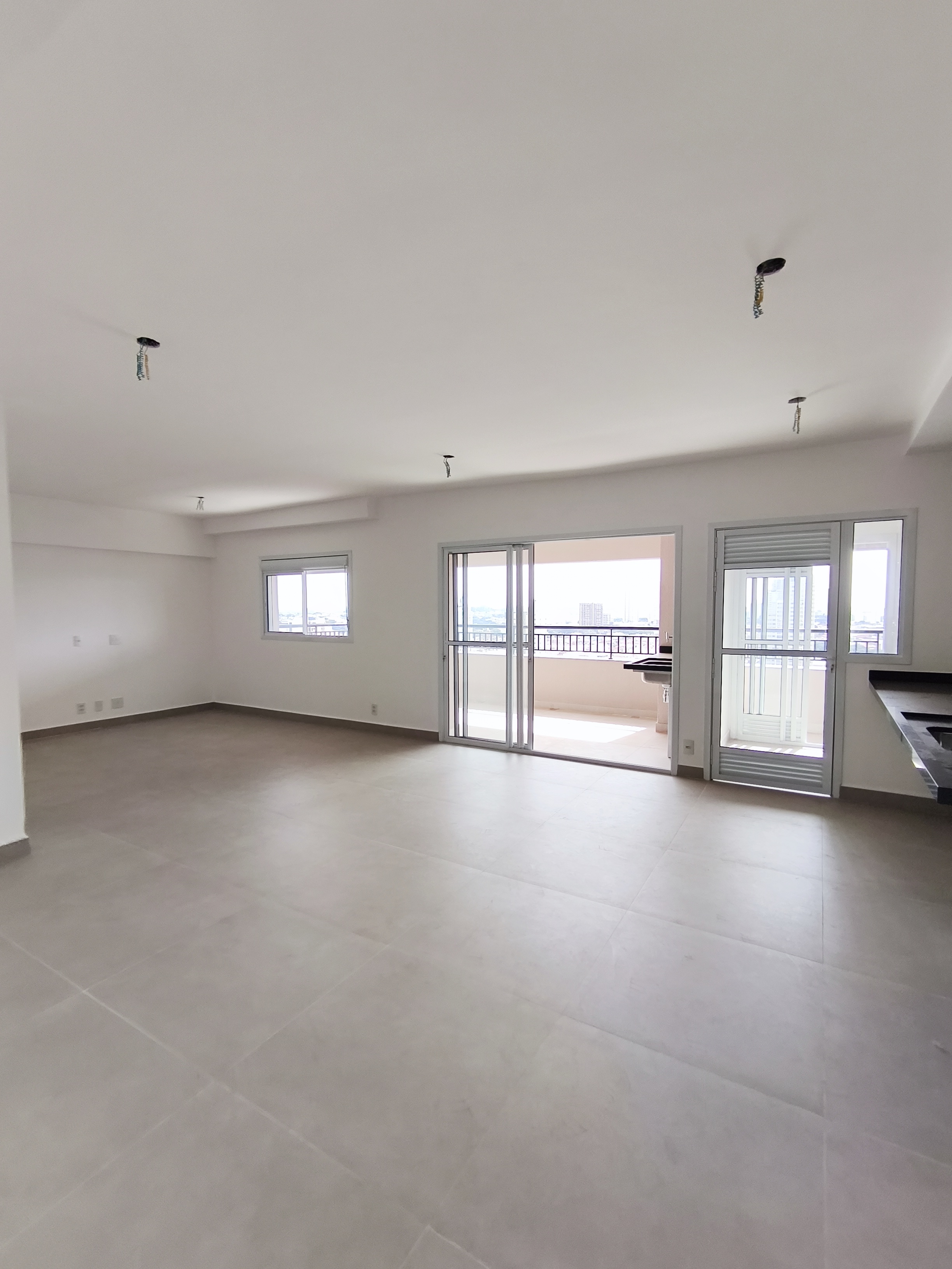 Apartamento em Floriano Residence à Venda