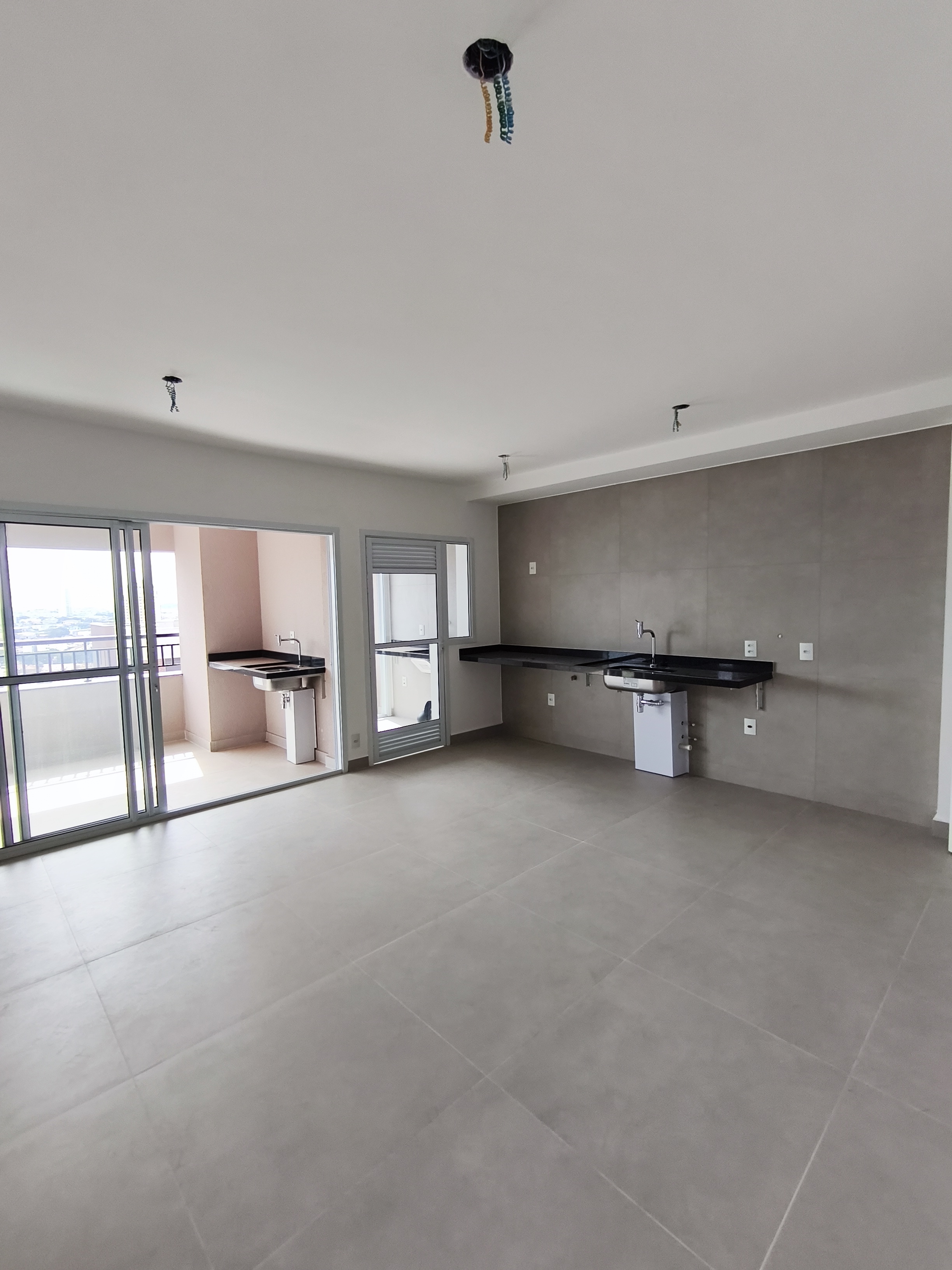 Apartamento em Floriano Residence à Venda