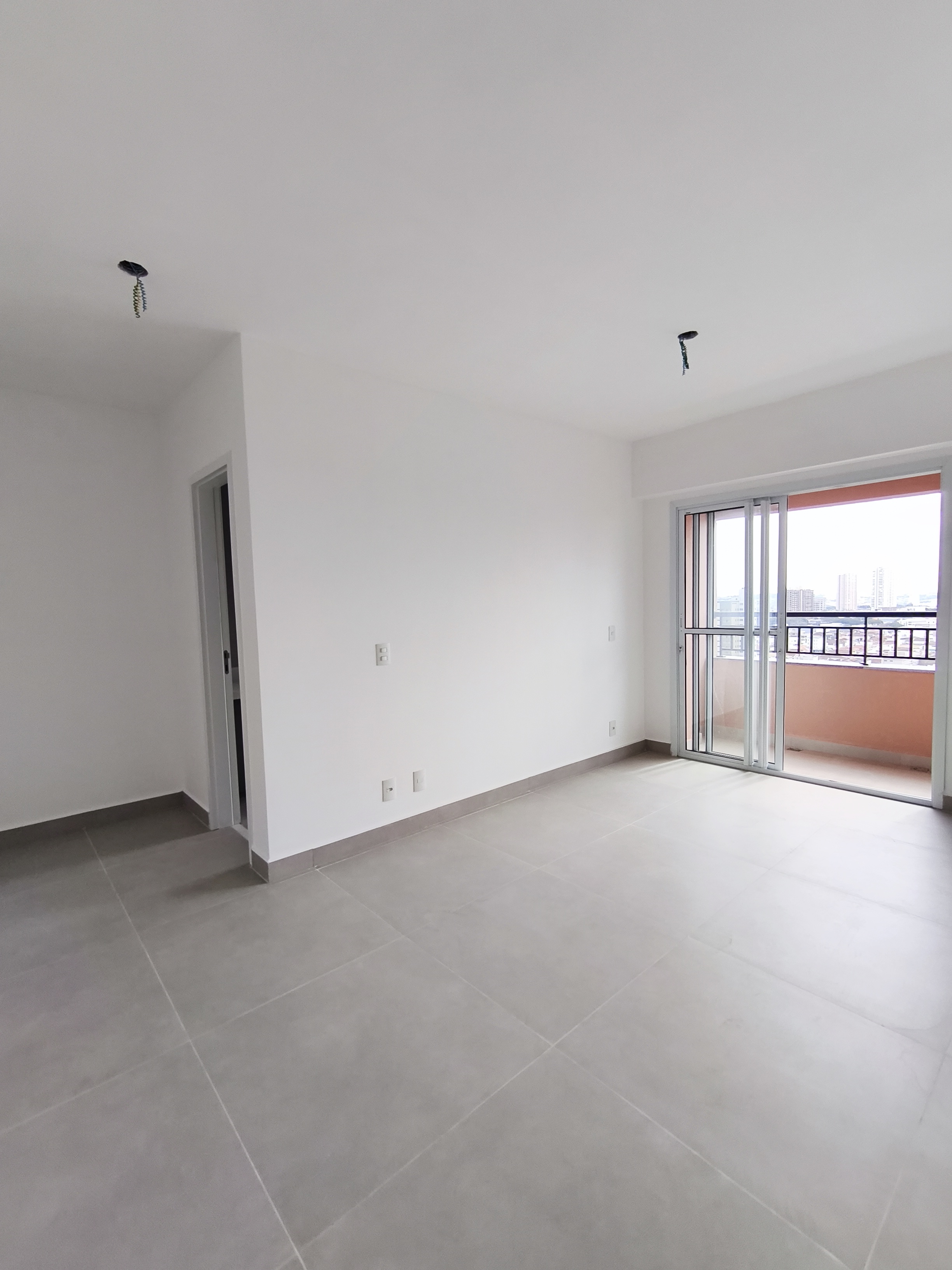 Apartamento em Floriano Residence à Venda