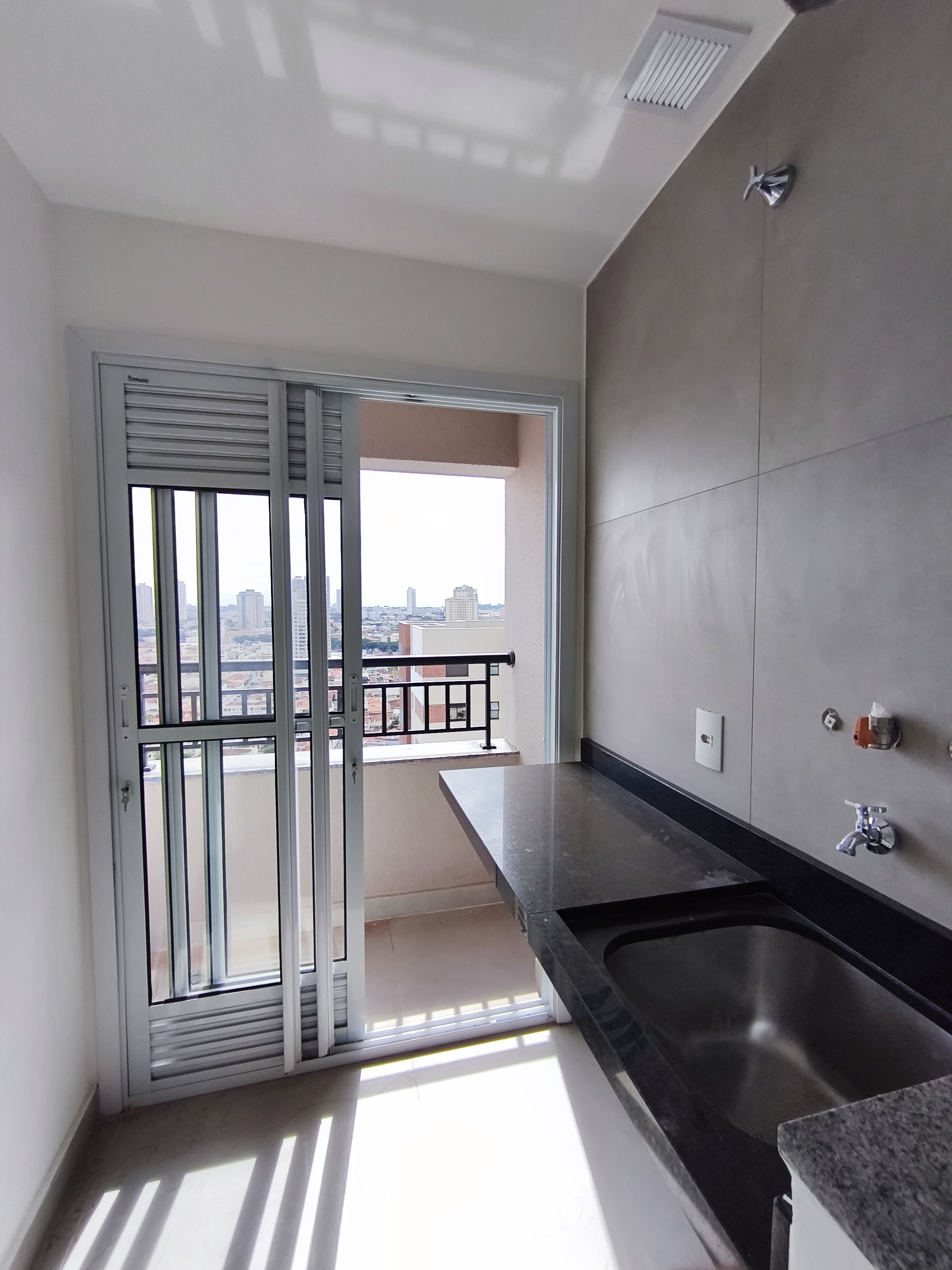 Apartamento em Floriano Residence à Venda
